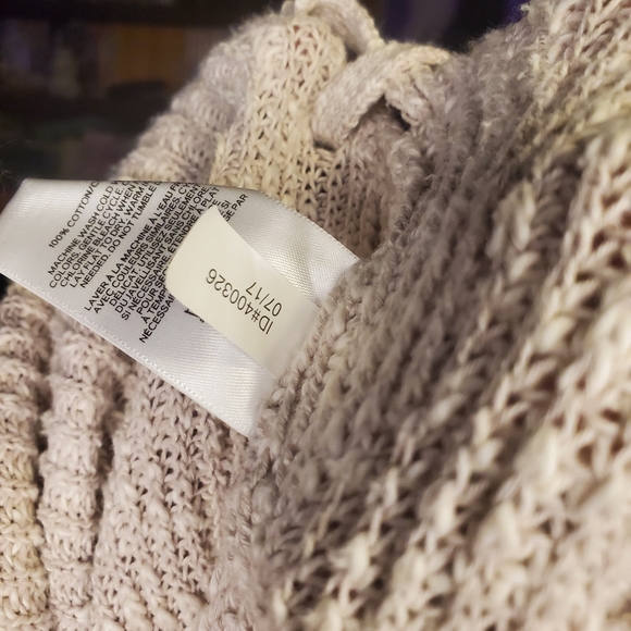 EXPRESS Round Cream High Low Lace Up Knit Sweater - Picture 6 of 9